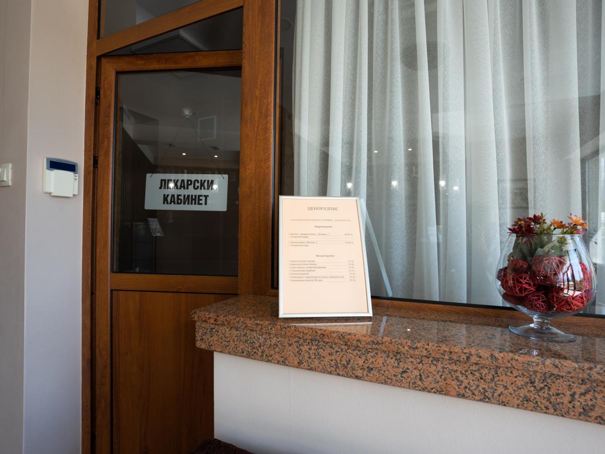 Hotel Velista Vonesjta voda Exteriör bild