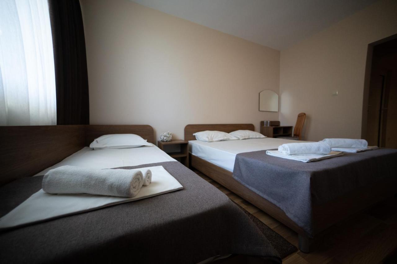 Hotel Velista Vonesjta voda Exteriör bild