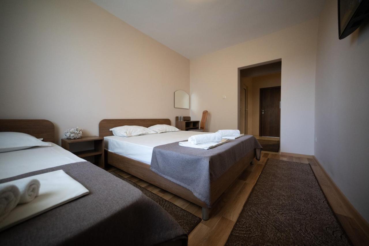 Hotel Velista Vonesjta voda Exteriör bild