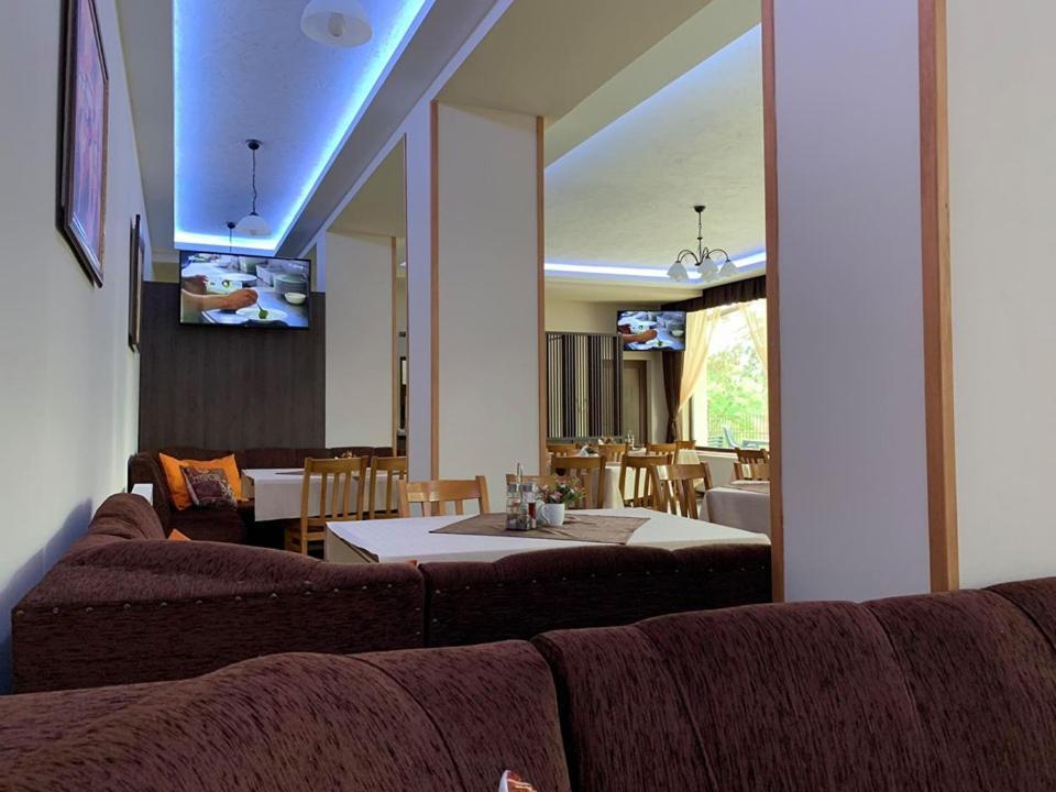 Hotel Velista Vonesjta voda Exteriör bild